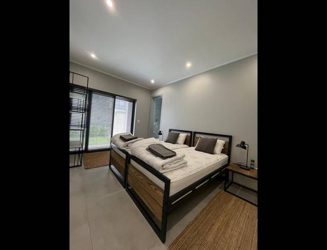 2 BEDROOM APARTMENT FOR SALE IN MENLO PARK